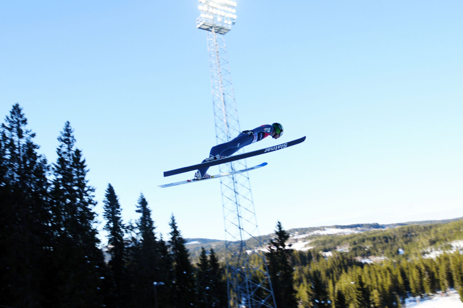www.skispringen.com