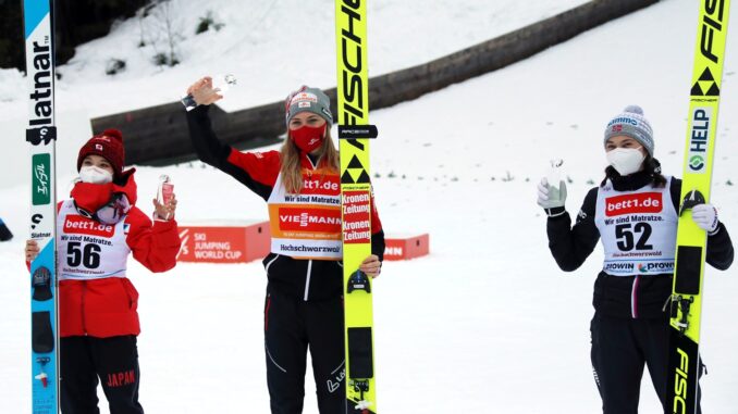 Sara Takanashi, Marita Kramer, Silje Opseth