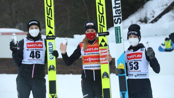 Damen Skispringen Marita Kramer Feiert Sieg In Titisee Neustadt Skispringen Com