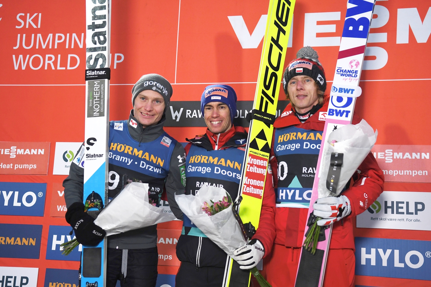 Dritter Saisonsieg Stefan Kraft triumphiert bei RawAirSpringen in