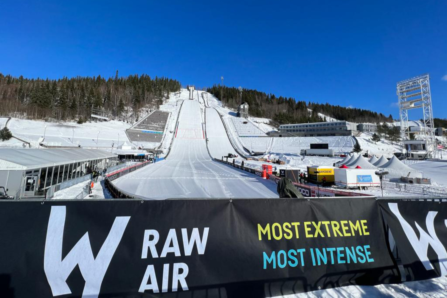 LIVE Dritter Wettkampftag bei RawAirTour der Skispringer in
