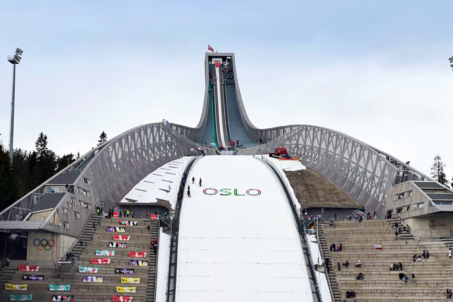 LIVE Erster Wettkampftag der RawAirTour am Holmenkollen in Oslo