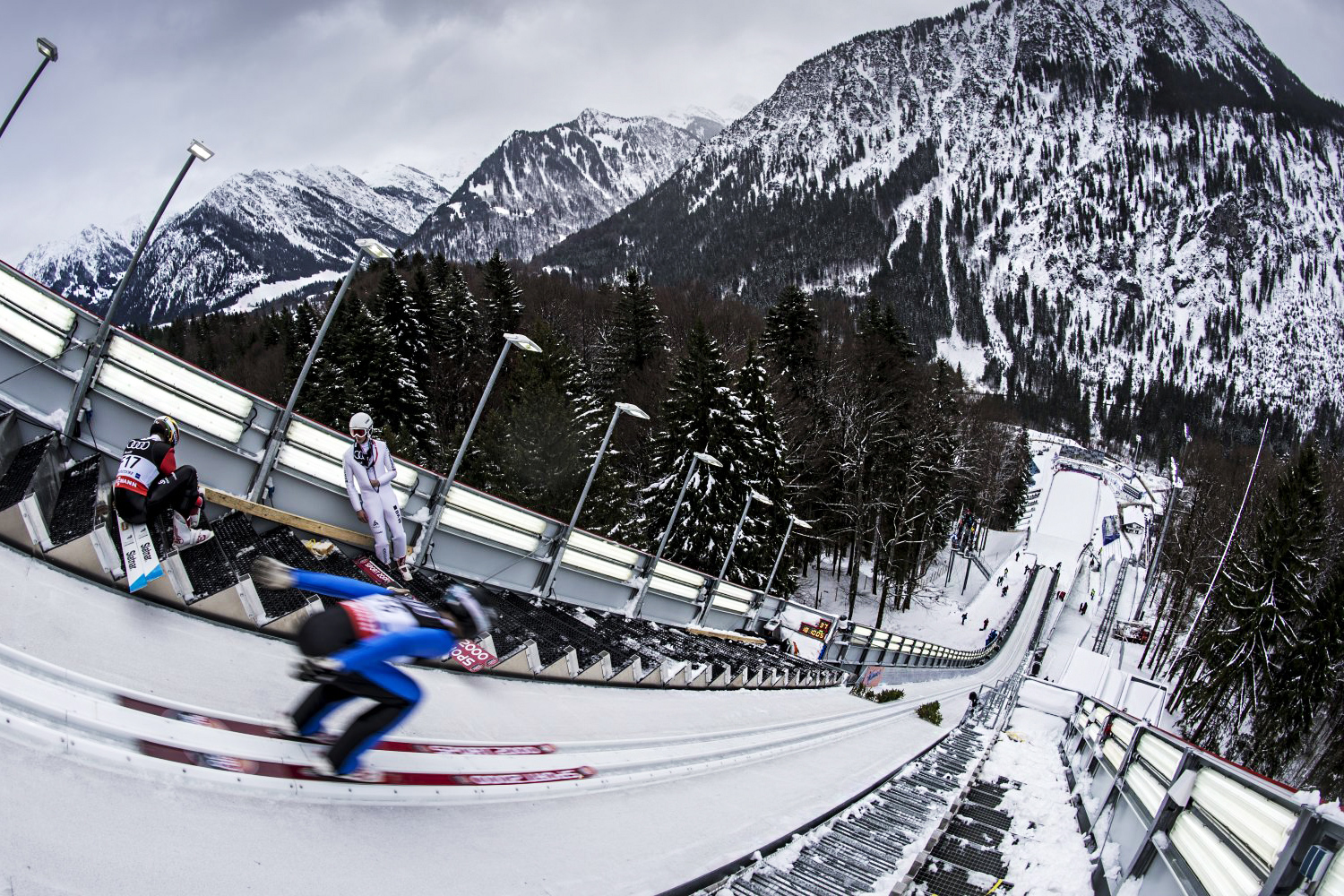 LIVE SuperTeam zum Start des SkifliegenWochenendes in Oberstdorf