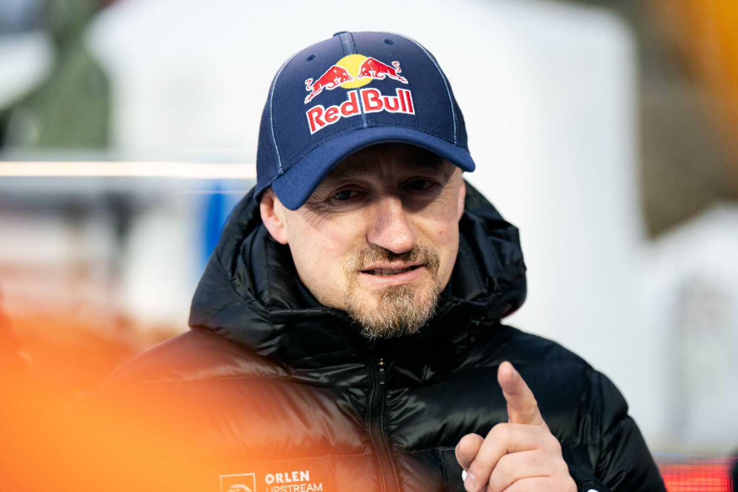 -Seltsam-dass-sie-unsere-Trainer-klauen-Adam-Malysz-stichelt-gegen-DSV