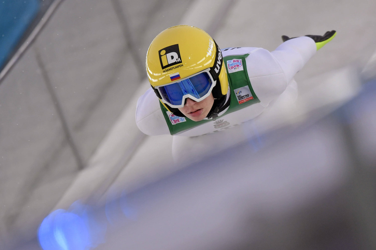 Umstrittene-FIS-Entscheidung-Weiterer-Skispringer-aus-Russland-im-Weltcup-zugelassen
